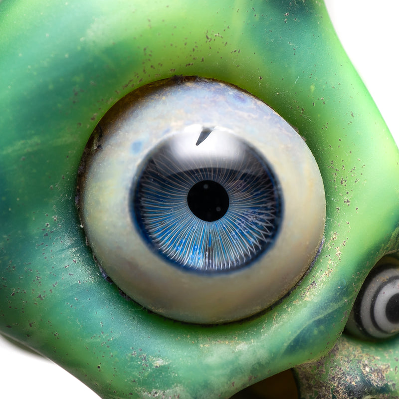 Aquarius - Skull Pendant - Third Eye - Slyme, White & Black - The Cave