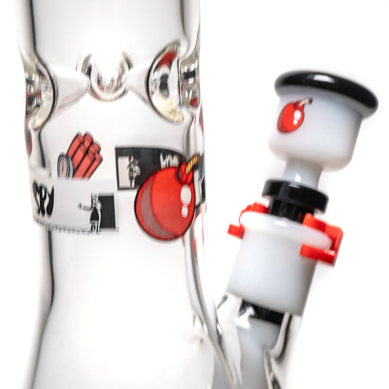 Illadelph - Medium Beaker - Signature Series - Spy vs. Spy - The Cave