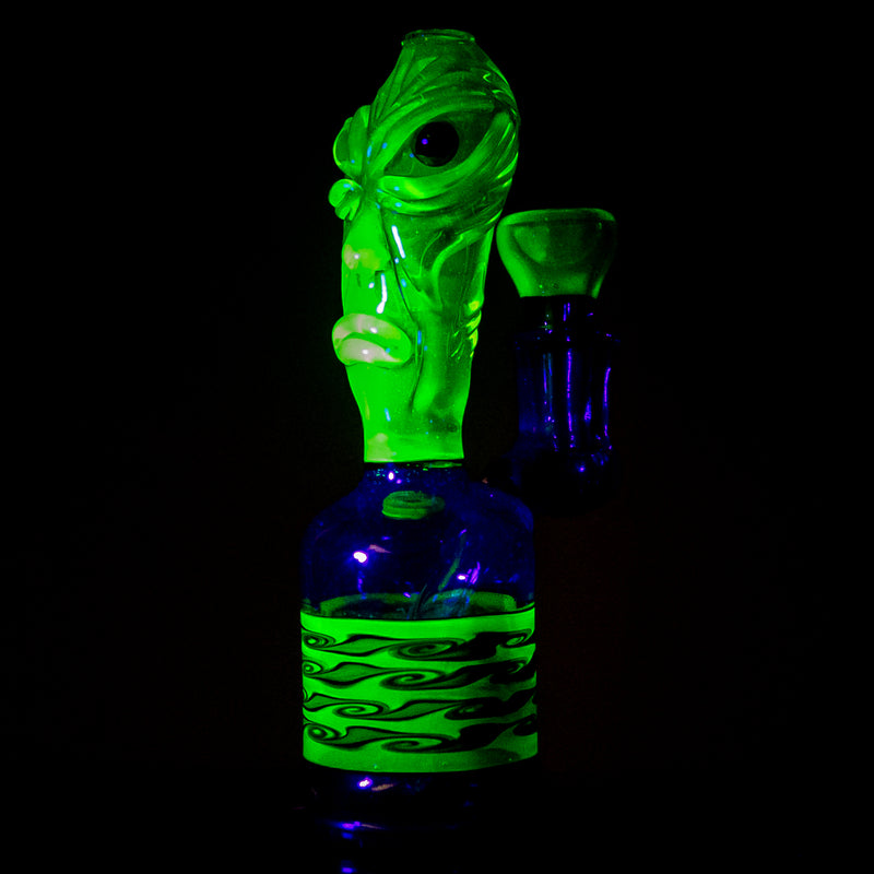 Red Nose - Alien Bubbler - UV Illuminati & Purple Rain - The Cave