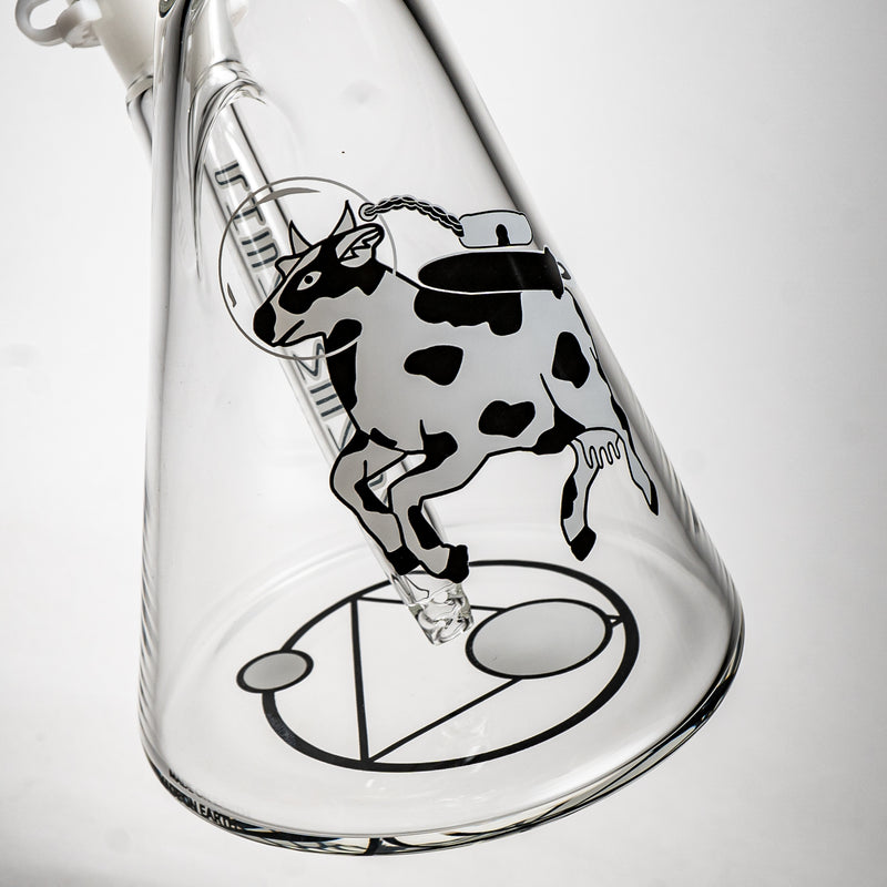 Phenomenon Glass - 18' Beaker - 40x7 - Cow - The Cave