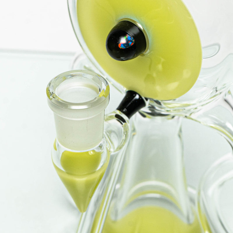 Unity Glassworks - Bubble Dumper - 14mm - CFL Yoshi Accents - The Cave
