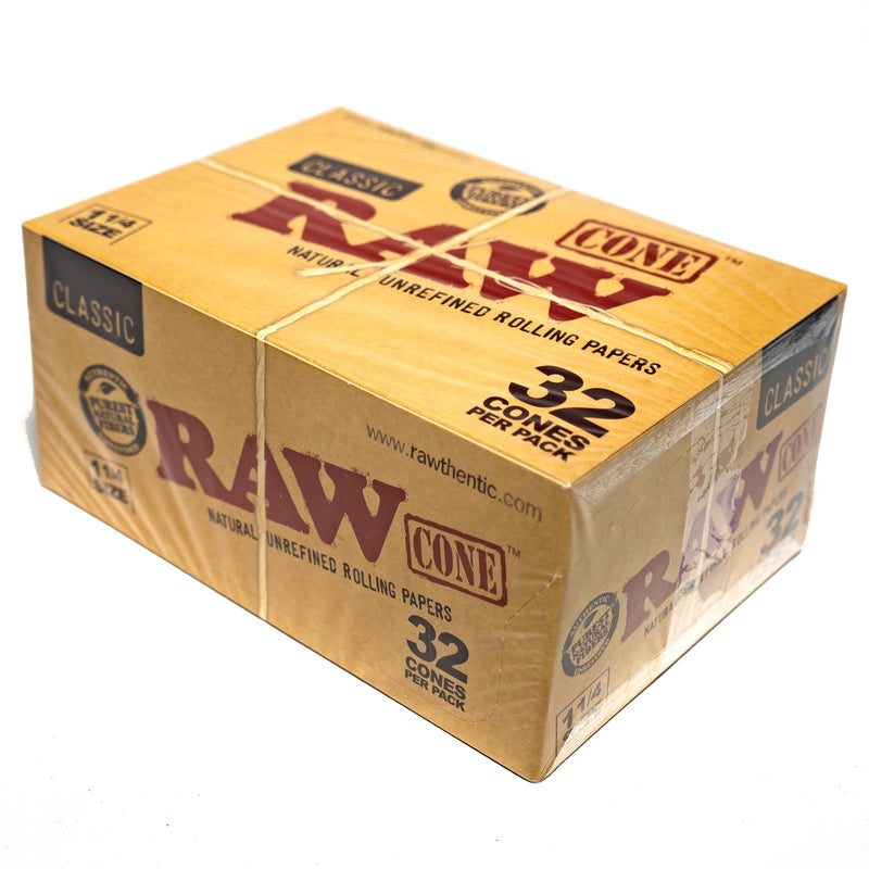 RAW - 1.25 Classic - 32 Cones - 12 Pack Box - The Cave